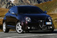 Új motorokkal támad az Alfa Romeo 18