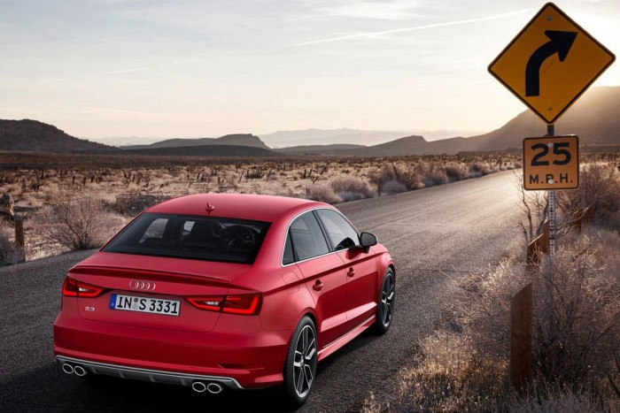Top 10: A legerősebb magyar autók 8 4. Audi S3 Limousine 300 LE. Az A3 limuzinnal vált teljes autógyárrá a győri összeszerelő üzem. A kétliteres négyhengeressel 4,9 mp alatt kilő százra, a 380 Nm nyomatékhoz már kell a quattro összkerékhajtás