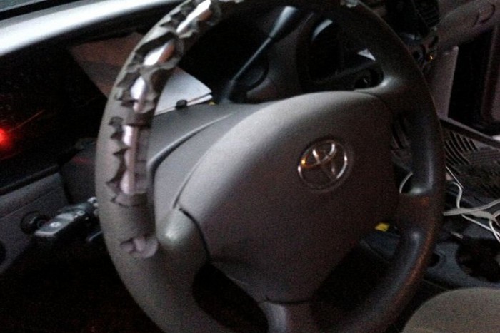 Medve szaggatta szét a Hondát 8 | Vezess Úgy látszik a medvék válogatás nélkül fogyasztják a japán autókat.