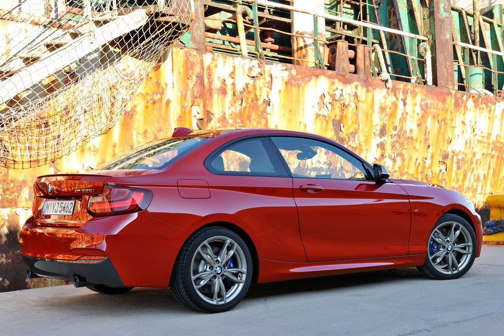 BMW M235i