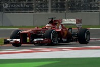 F1: Vettel vezet, nagy bajban a Williams 50