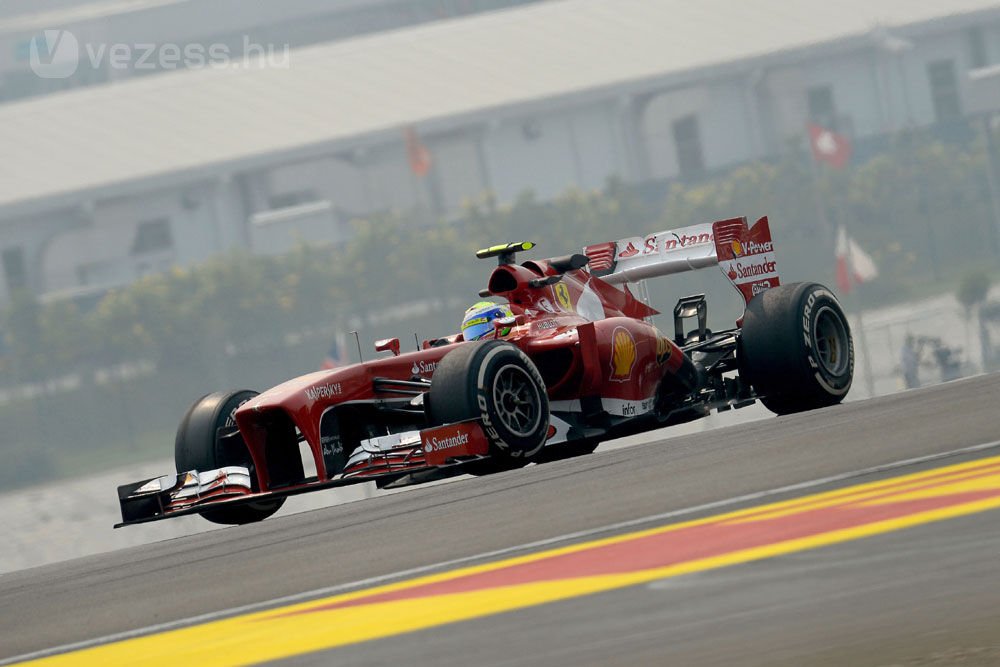 F1: Vettel a harmadikat is behúzta 25