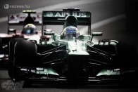 F1: Vettel vezet, nagy bajban a Williams 57