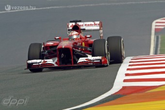 F1: Alonsónak megint betett a technika