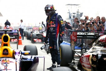 F1: Vettelé a pole, de vasárnap sebezhető