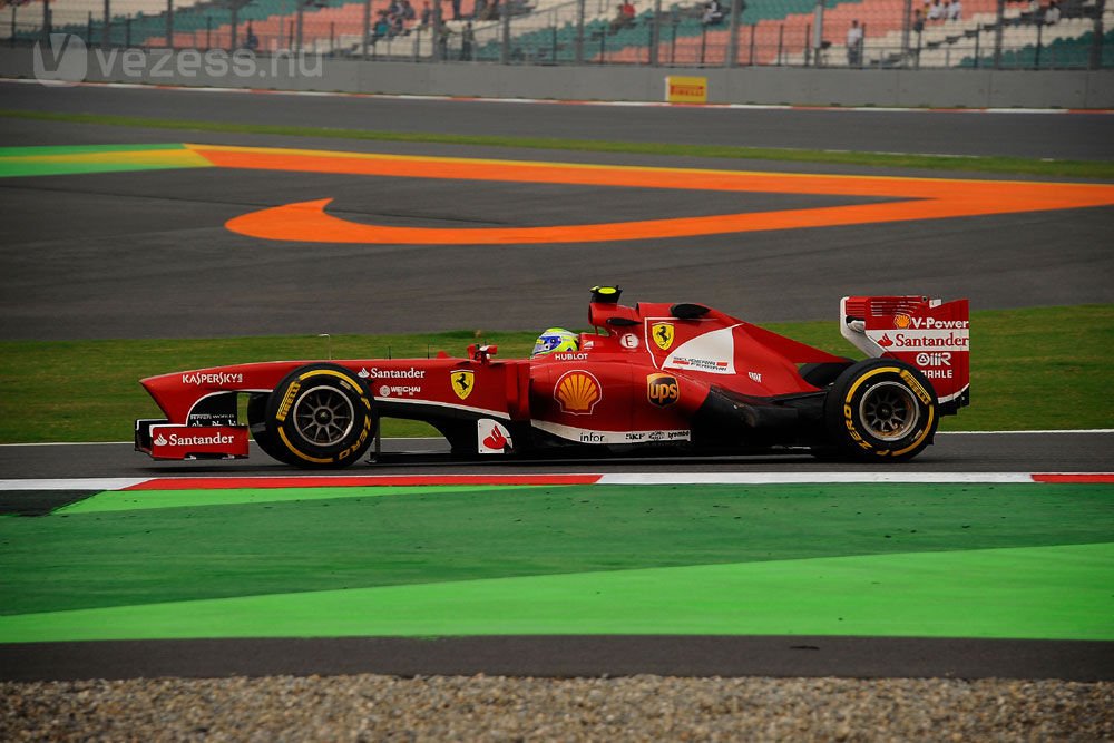 F1: Vettelnek isteni volt, de feltartotta Hamiltont 15