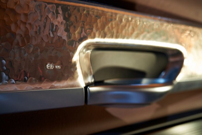 Ezüstözött BMW, nem a gagyi fajtából 6