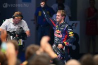 F1: Vettel nyert, négyszeres világbajnok 43