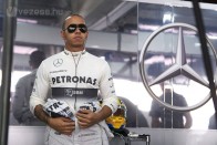 F1: Alkonyatra izgul a Mercedes 50