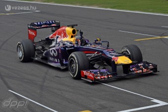 F1: Megint csalással vádolták a Red Bullt