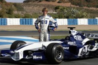 2005, Jerez - Vettel először vezet Forma-1-es autót, a BMW Williamsnél tesztel. Saját bevallása szerint "beszart" az élménytől.