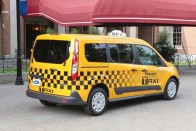 Új Ford taxi – na, melyik modellből? 9