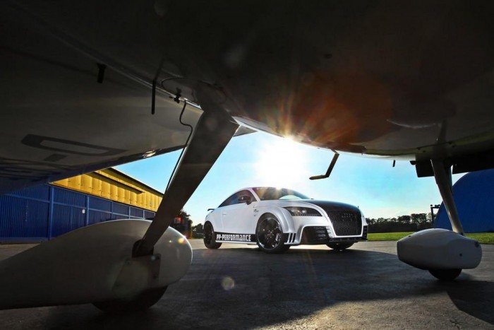 Erősebb, szenesebb az Audi TT RS 8