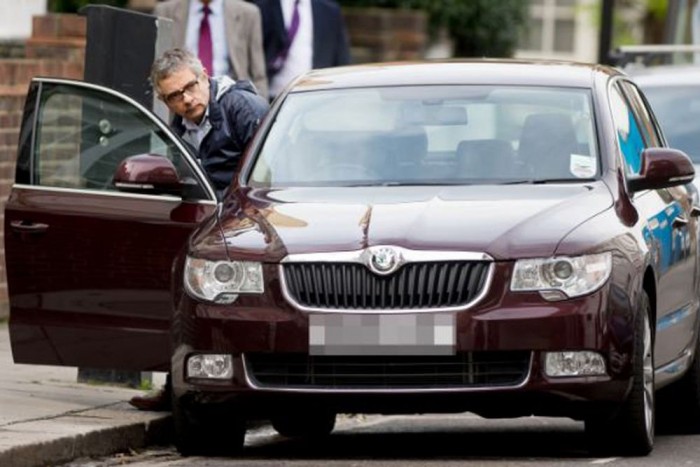 Mr. Bean Škodába ül McLarenje után 10