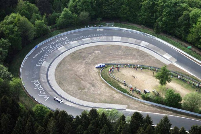 Taxit törtek a versenypályán 7