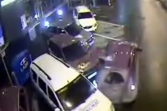 Négy autót tört össze egy mozdulattal