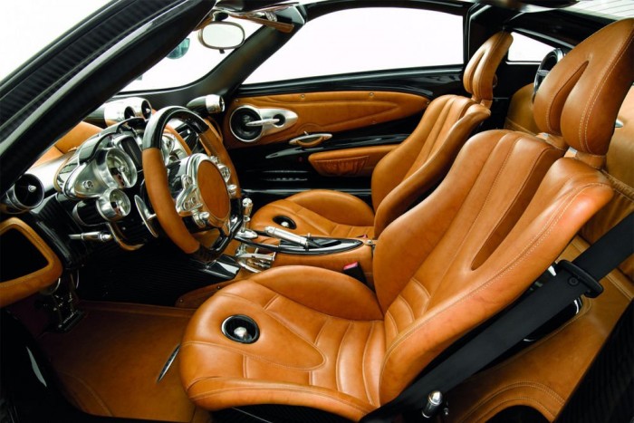 Akinek 600 millió áll az udvarán 5