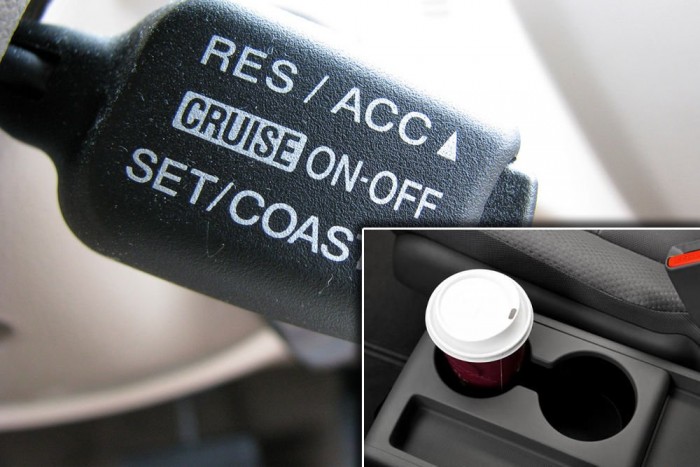 Ebben az évtizedben forradalmasították a sebességtartó automatikát, és a pohártartókat is.