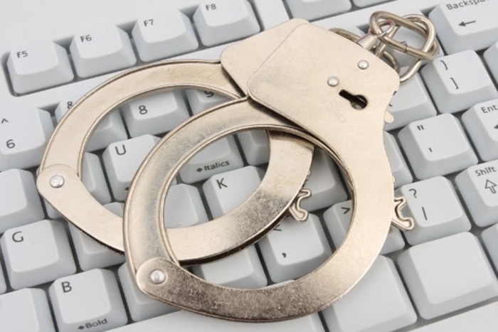 650 milliót kerestek internetes csalással 3