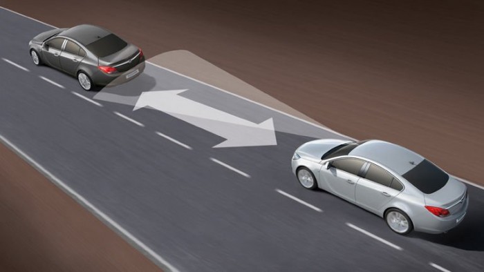 A háromszázezres autó kérdése 6 | Vezess A követési távolságot figyelmen kívül hagyni nem csak bunkóság, de komoly balesetveszélyt is okoz!