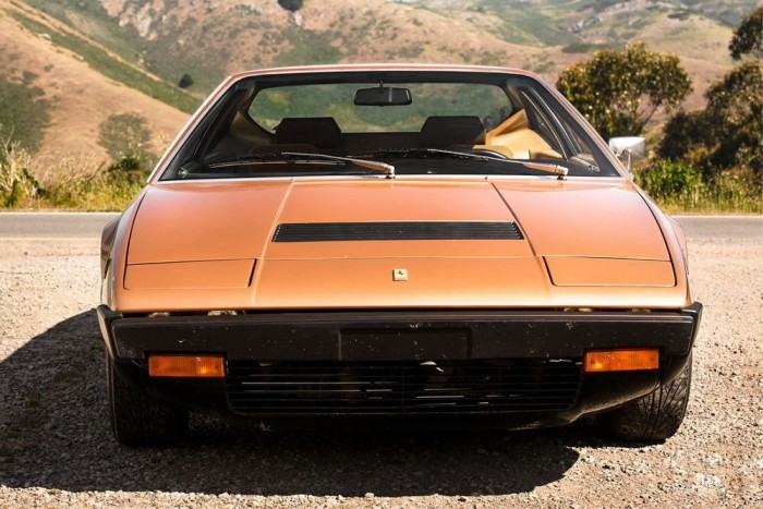 53 millióért vett összetört Ferrarit 7