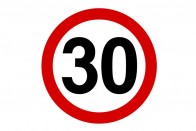 30-ra csökkentenék a városi sebességhatárt 8