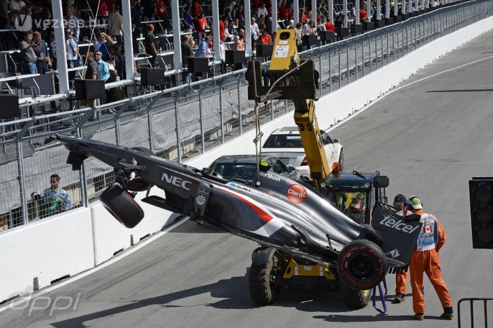 F1: Hibák sorozata miatt halt meg a pályabíró 77 F1: Hibák sorozata miatt halt meg a pályabíró 77