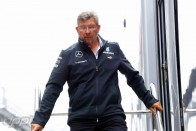 F1: Hivatalos, távozik a Mercedes-főnök 2