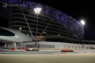 F1: Vettelék megint a Mercedesek előtt 50