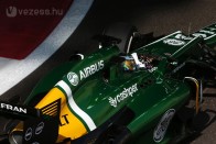 F1: Vettelék megint a Mercedesek előtt 59
