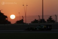 F1: Vettelék megint a Mercedesek előtt 60