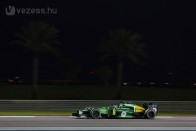 F1: Vettelék megint a Mercedesek előtt 61