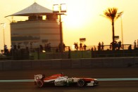 F1: Esés-kelés, Vettel az élen 72