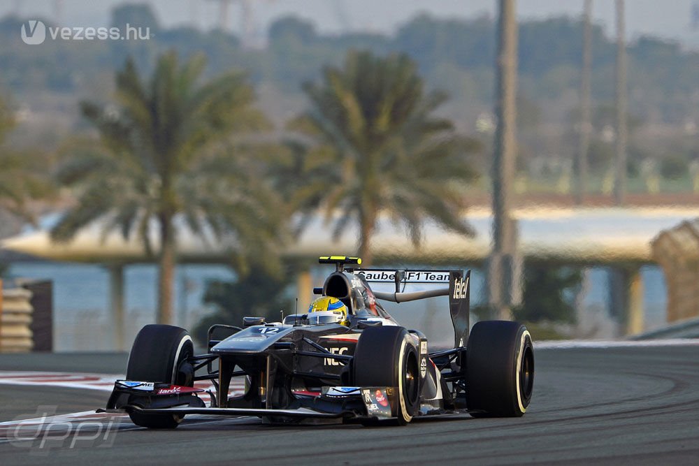 F1: Kamubefektető kezében a Lotus? 6