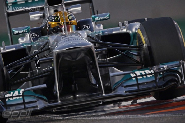 F1: Bekrepált Hamilton autója 3 | Vezess F1: Bekrepált Hamilton autója 3