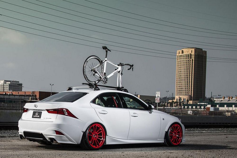 Lexus IS AWD (2014) Gordon Ting