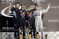 F1: Vettel rekorddal győzött 30