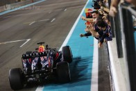 F1: Vettel megúszta szárazon 35