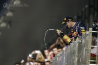F1: Hamilton elkenődött 44