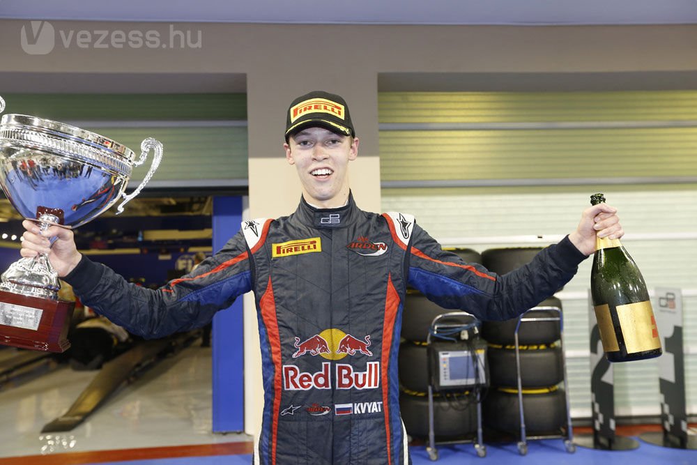 F1: Bajnok lett a Red Bull-ifjonc 1