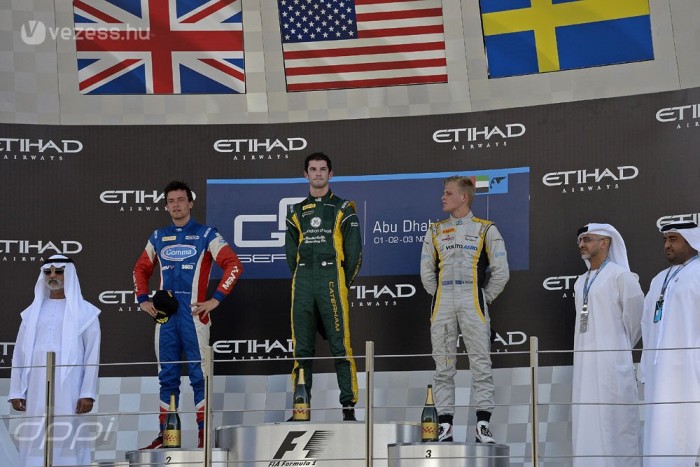 F1: Bajnok lett a Red Bull-ifjonc 7