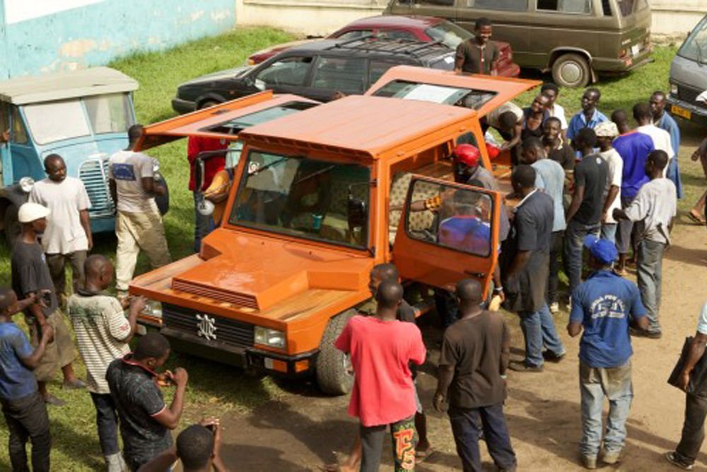 Újrahasznosított autó Afrikából 1