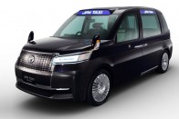 A mostaninál felhasználóbarátabb taxikat és buszokat szeretne látni a japán kormány. A Toyota szerint az angoloknál van a megoldás kulcsa.