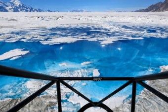 Szakadékba ugrani, még repülővel is merész