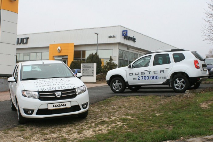 Top 10: Magyarország kedvenc autói 7 4. Dacia Duster, 1605 db. Hajszál híján harmadik lett a Duster, a magyar magánvásárlók kedvenc autója. Akik a saját pénzüket költik kocsira, azok a legnagyobb arányban a Dacia terepjáróját veszik