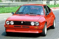 Az elefeledett Alfa sportkocsi 8