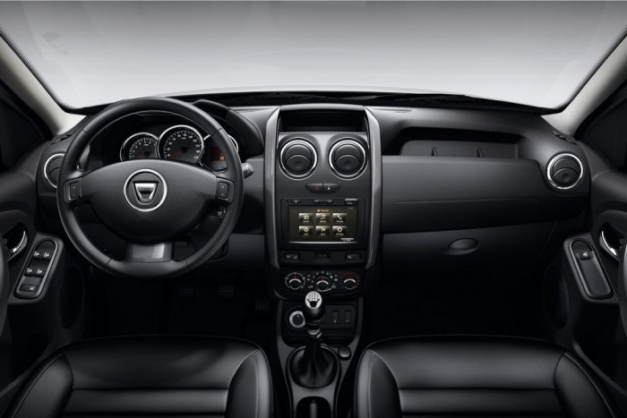 A bőr(szerű) kárpitot nem javasoljuk, rettenetesen izzasztó