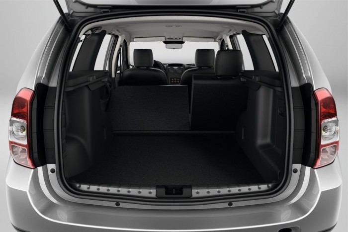 475-ről 1636 literre bővíthető a csomagtér