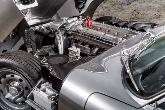 Visszatért a világ legszebb autója 8