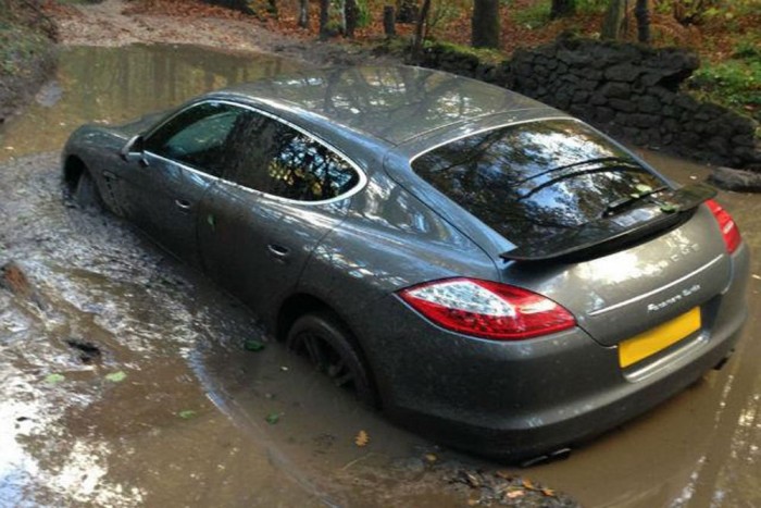 Mocsárba hajtott a focista 7 | Vezess Mocsárba hajtott a focista 7